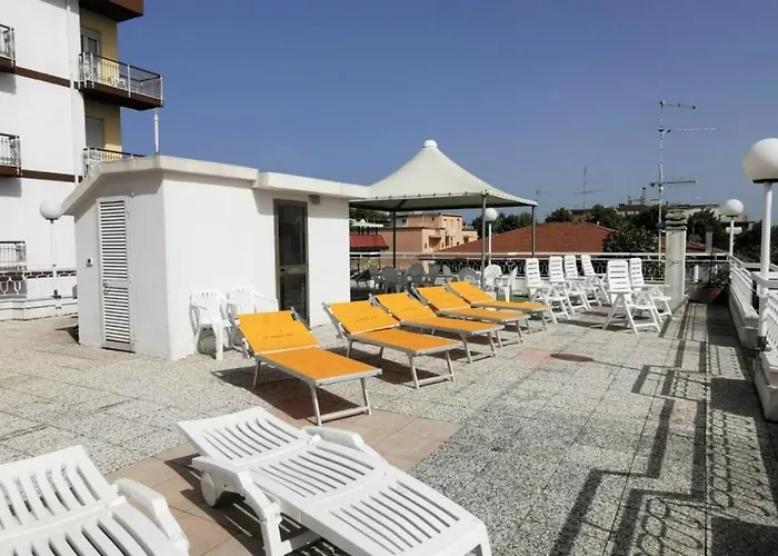 Hotel Cosmos